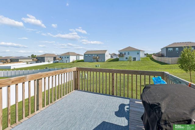 6417 Clear Creek Street, Papillion, NE 68157