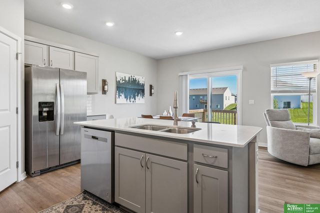 6417 Clear Creek Street, Papillion, NE 68157