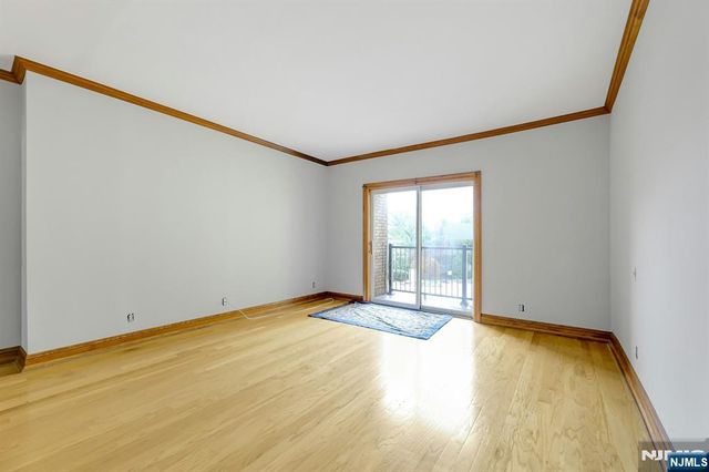 1225 River Road 2B, Edgewater, NJ 07020