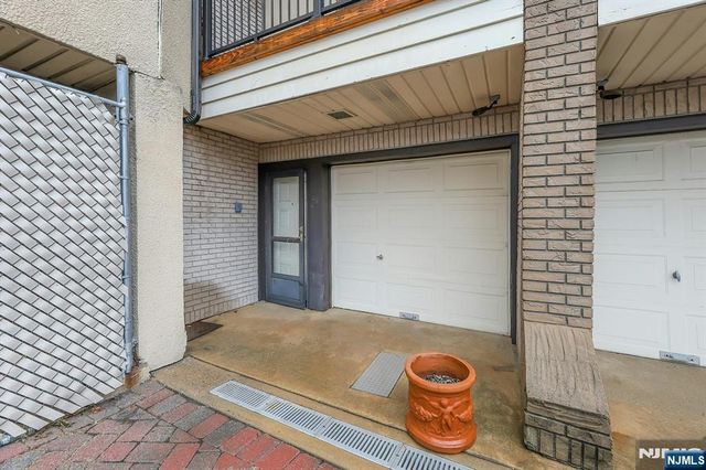 1225 River Road 2B, Edgewater, NJ 07020