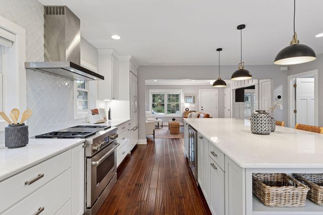 1852 James Avenue, Saint Paul, MN 55105