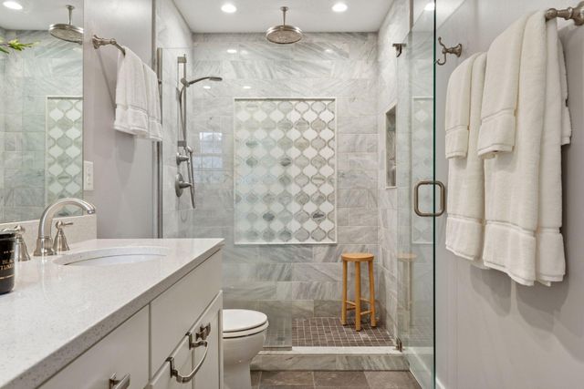 1852 James Avenue, Saint Paul, MN 55105