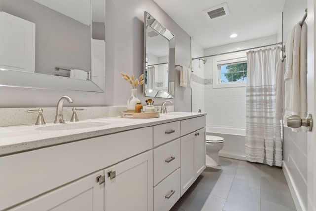 1852 James Avenue, Saint Paul, MN 55105