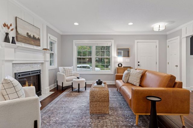 1852 James Avenue, Saint Paul, MN 55105