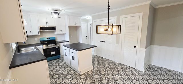 209 Hardee Circle, Greenville, NC 27858