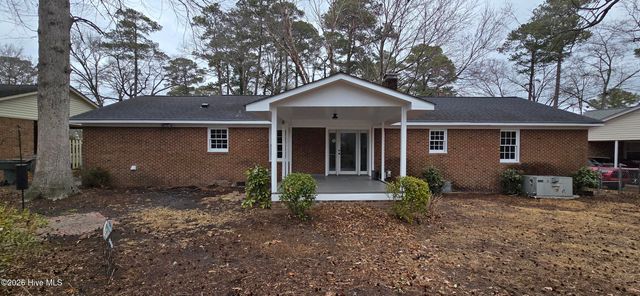 209 Hardee Circle, Greenville, NC 27858