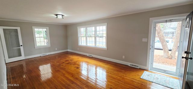 209 Hardee Circle, Greenville, NC 27858