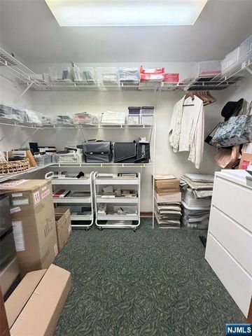 239 Old Tappan Road 2, Old Tappan, NJ 07675