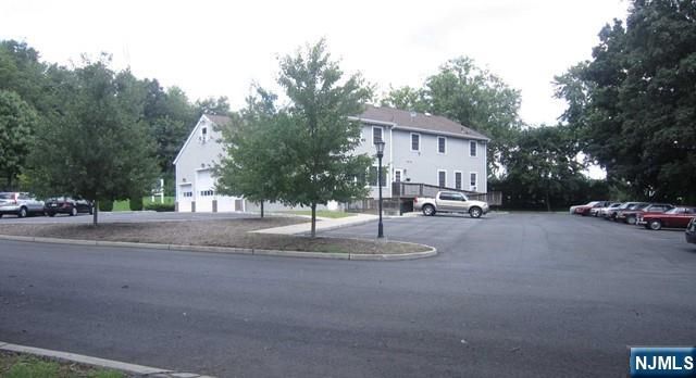 239 Old Tappan Road 2, Old Tappan, NJ 07675