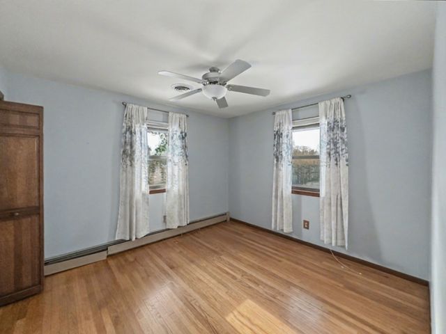 1621 N 2000 East Road, Watseka, IL 60970