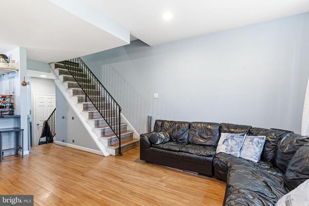 1333 N 16TH ST, PHILADELPHIA, PA 19121 — photo 2