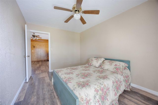 2745 Holub Road, Schulenburg, TX 78956