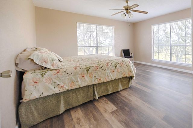 2745 Holub Road, Schulenburg, TX 78956