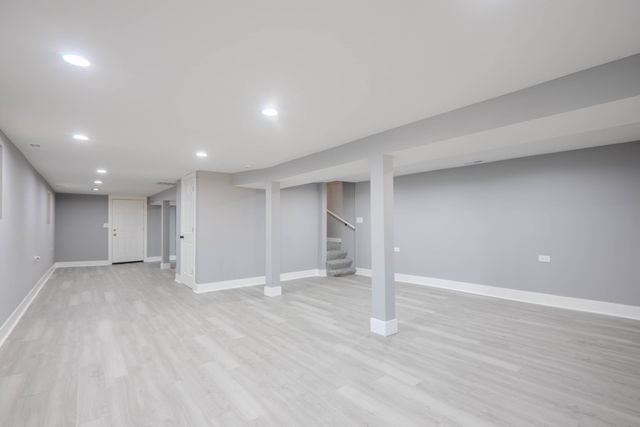 7836 S Saint Lawrence Avenue, Chicago, IL 60619