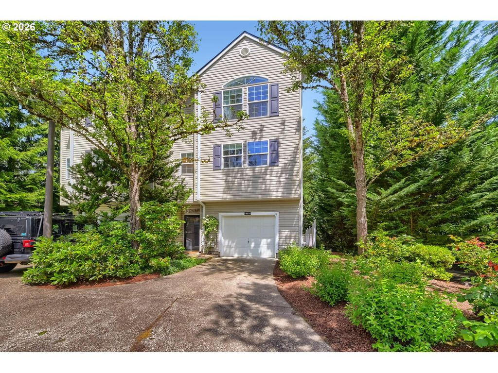 14800 Sw KRAFT Loop, Portland, OR 97223