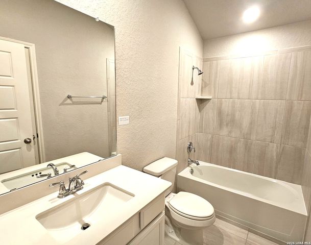 17027 BARKER PATH, San Antonio, TX 78247