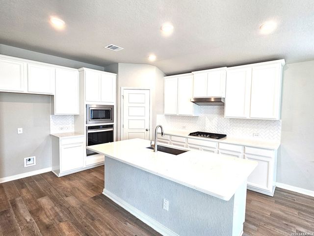 17027 BARKER PATH, San Antonio, TX 78247