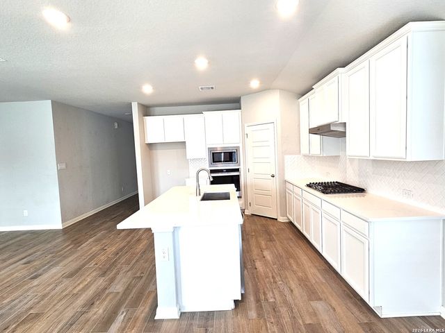 17027 BARKER PATH, San Antonio, TX 78247