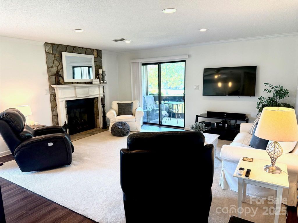 1011 Mallard Head Lane 1011, Mooresville, NC 28117