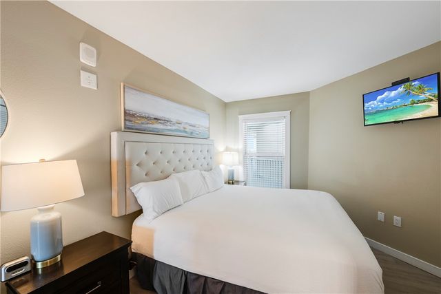 800 Sandcastle Dr 530, Port Aransas, TX 78373
