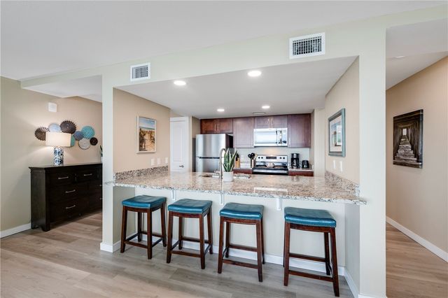 800 Sandcastle Dr 530, Port Aransas, TX 78373