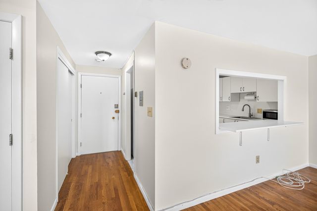 121 Tremont St C6, Boston, MA 02135