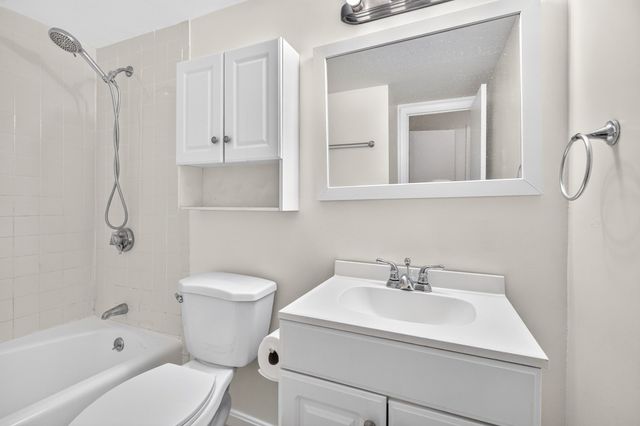 121 Tremont St C6, Boston, MA 02135