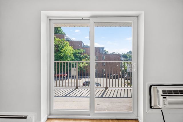 121 Tremont St C6, Boston, MA 02135