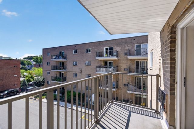 121 Tremont St C6, Boston, MA 02135