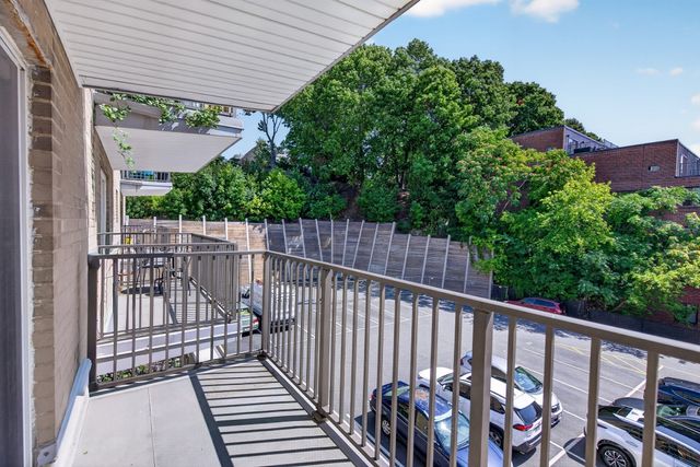 121 Tremont St C6, Boston, MA 02135