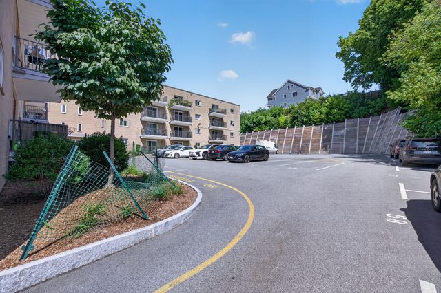 121 Tremont St C6, Boston, MA 02135