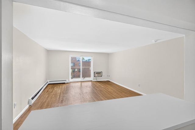 121 Tremont St C6, Boston, MA 02135