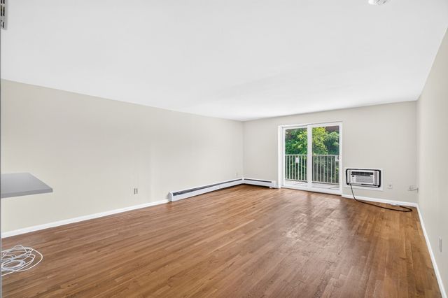121 Tremont St C6, Boston, MA 02135