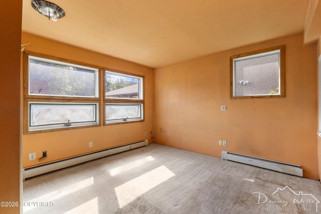 1012 E 9th Avenue, Anchorage, AK 99501