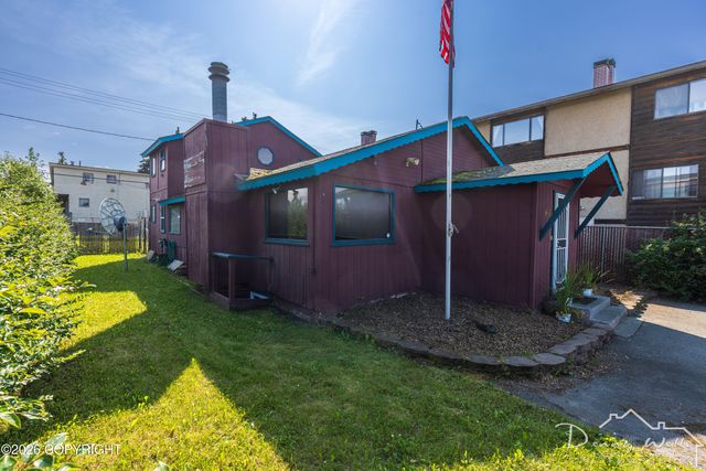 1012 E 9th Avenue, Anchorage, AK 99501