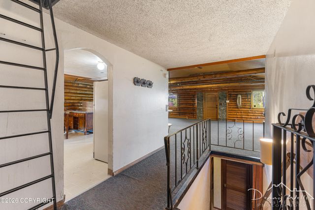 1012 E 9th Avenue, Anchorage, AK 99501