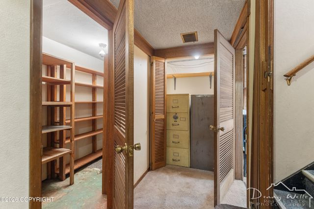 1012 E 9th Avenue, Anchorage, AK 99501