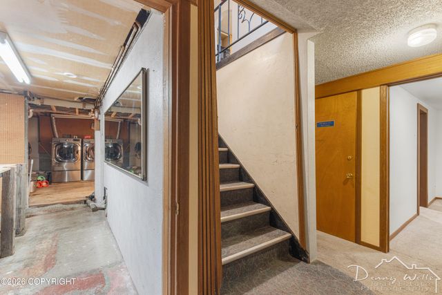 1012 E 9th Avenue, Anchorage, AK 99501