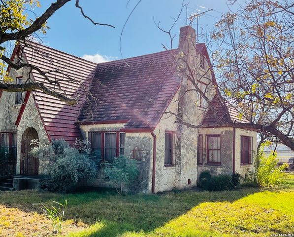 2940 Castroville, San Antonio, TX 78237