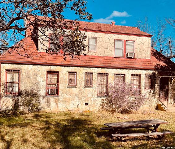2940 Castroville, San Antonio, TX 78237