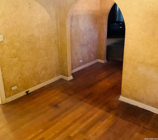 2940 Castroville, San Antonio, TX 78237