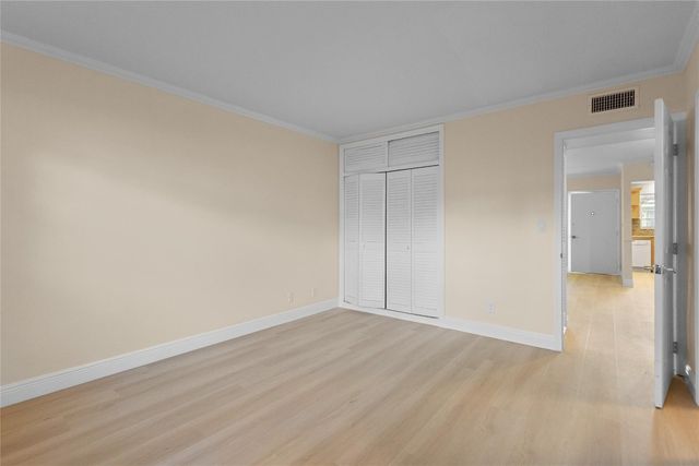 1965 SE 5th Court 104, Pompano Beach, FL 33060