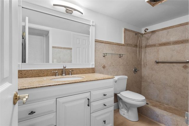 1965 SE 5th Court 104, Pompano Beach, FL 33060