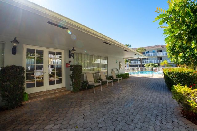 1965 SE 5th Court 104, Pompano Beach, FL 33060