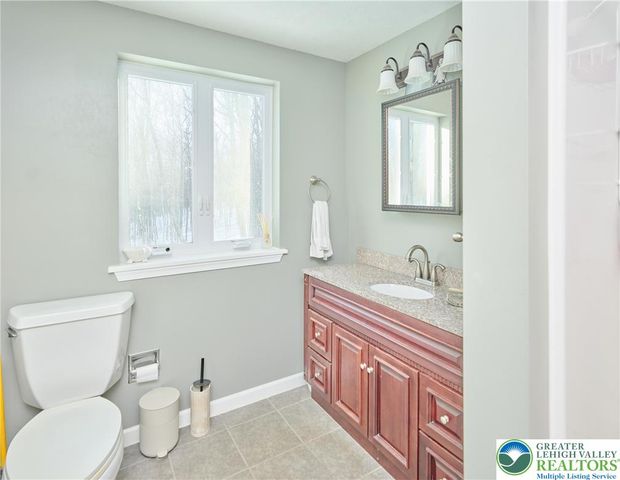 1216 Dogwood Lane, Lehman Twp, PA 18324