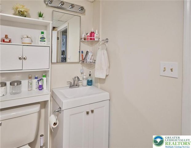 1216 Dogwood Lane, Lehman Twp, PA 18324