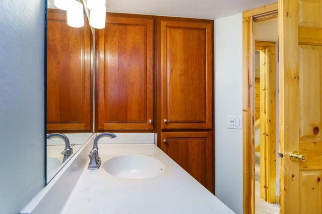 10715 15th Avenue N, Plymouth, MN 55441