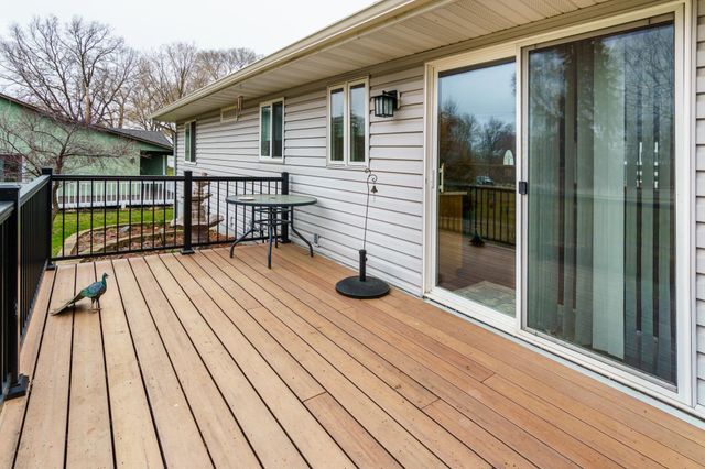 10715 15th Avenue N, Plymouth, MN 55441