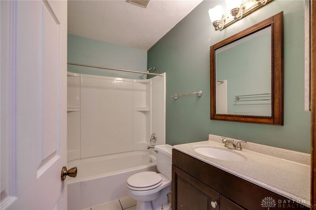 8930 Century Lane, Dayton, OH 45424