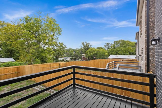 656 Chambers St Unit 110, Gallatin, TN 37066